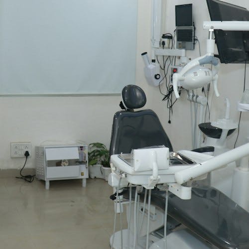 Dezy Dental Clinic World Cup Square Pipliyahana
